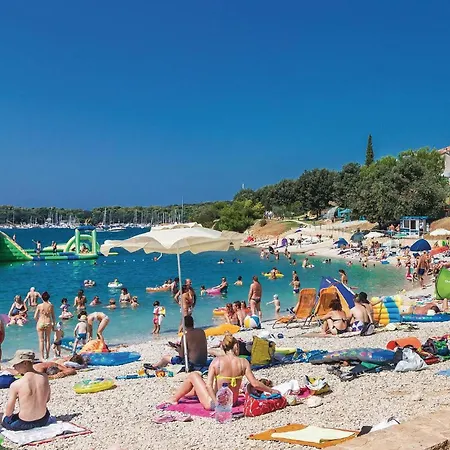 Awesome In Pula With Wifi Apartment Valdebek