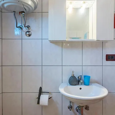 Awesome In Pula With Wifi Apartment