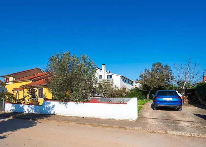 1 Bedroom Cozy In * Pola