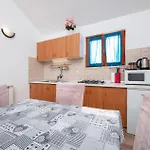 Cozy In With Wifi Apartment